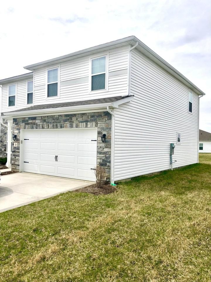 38 Sunbeam Ct - Photo 2 of 22