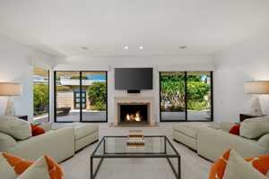 featured image of 7 Dartmouth Dr