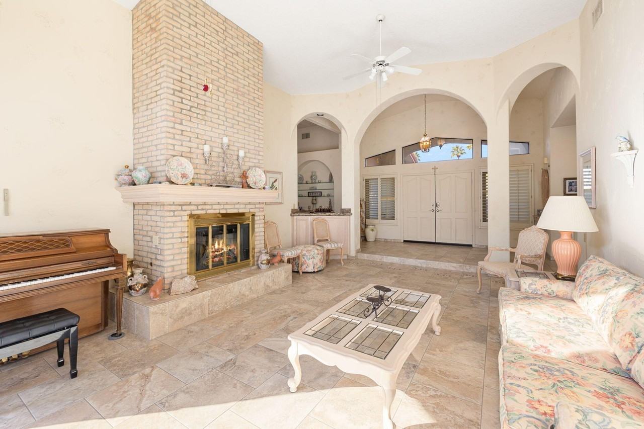 73657 Agave Ln - Photo 2 of 21