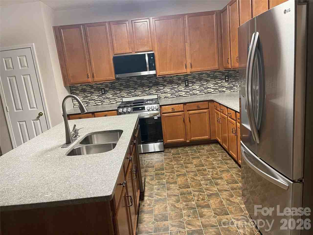 4532 Brookwood Rd - Photo 2 of 11