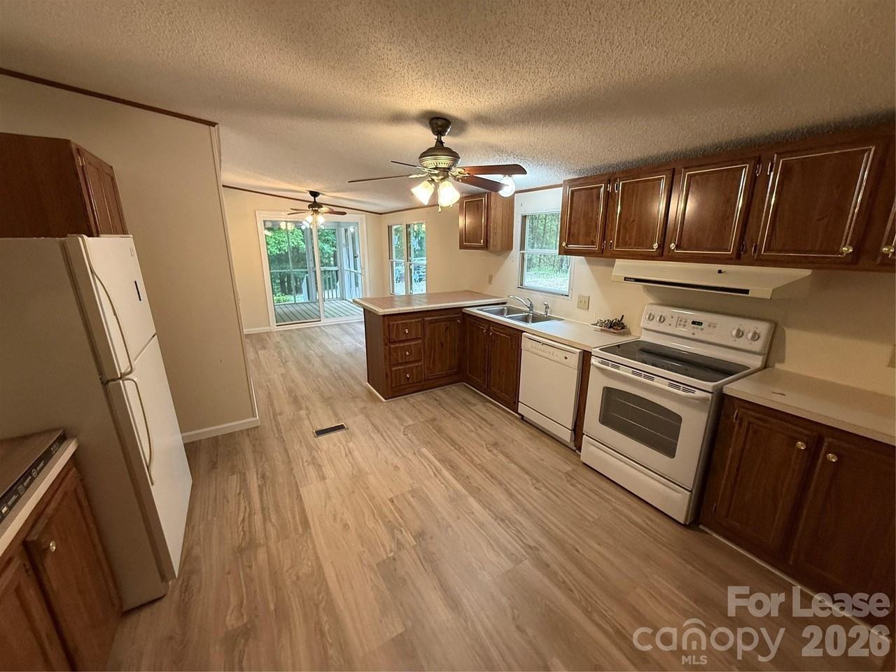 5160 King Wilkinson Rd - Photo 3 of 15