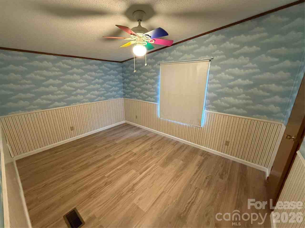 5160 King Wilkinson Rd - Photo 7 of 15