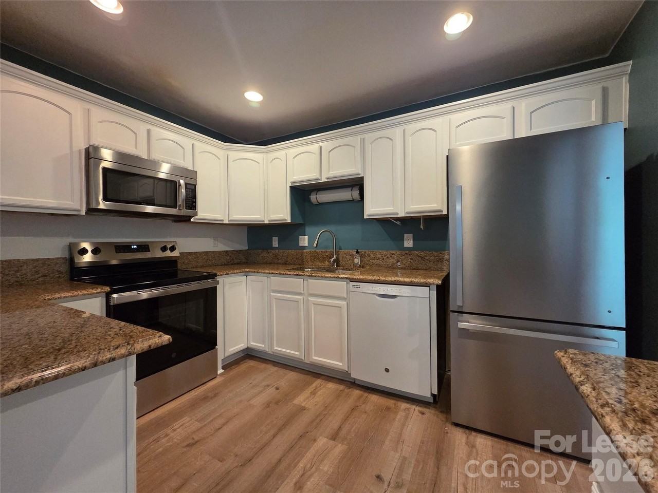 23 Longbow Ct - Photo 4 of 32