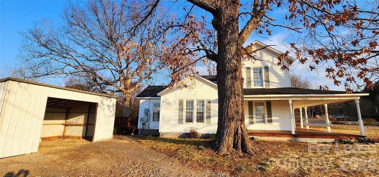 359 Flat Rock Rd - Photo 3 of 19
