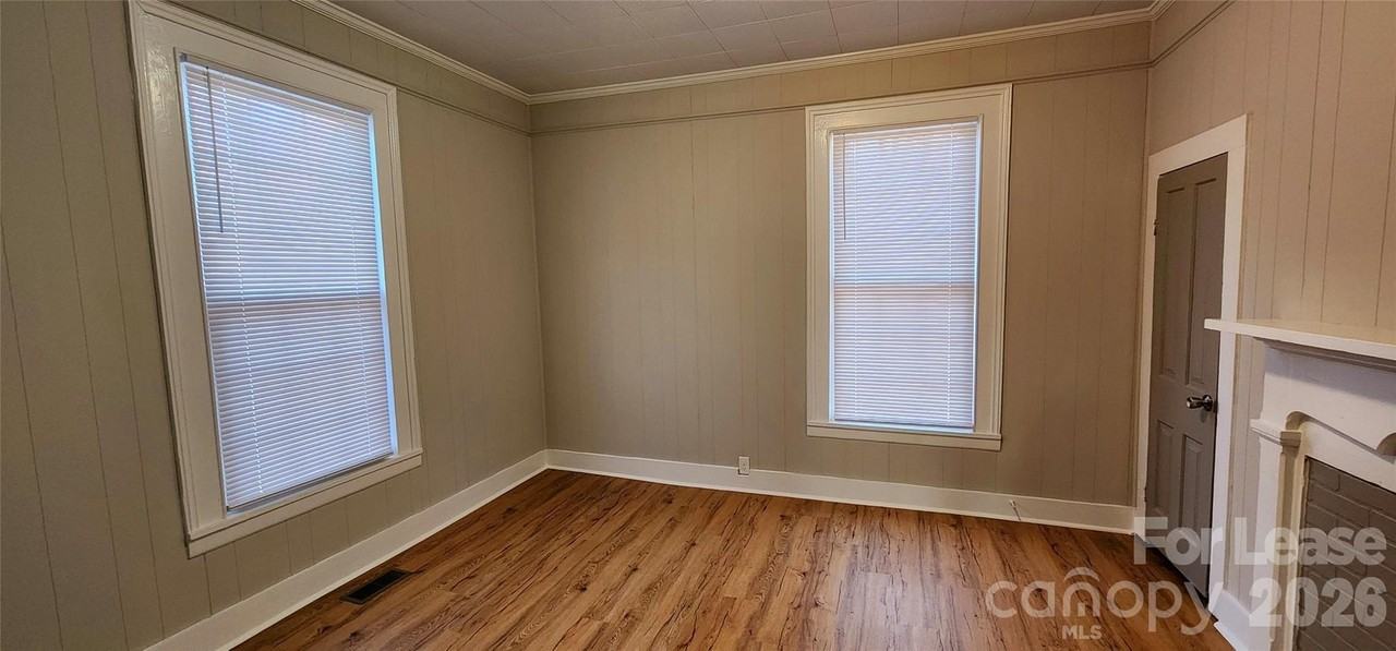 359 Flat Rock Rd - Photo 6 of 19