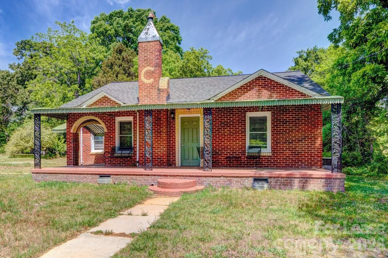 1006 Delview Rd - Photo 3 of 10