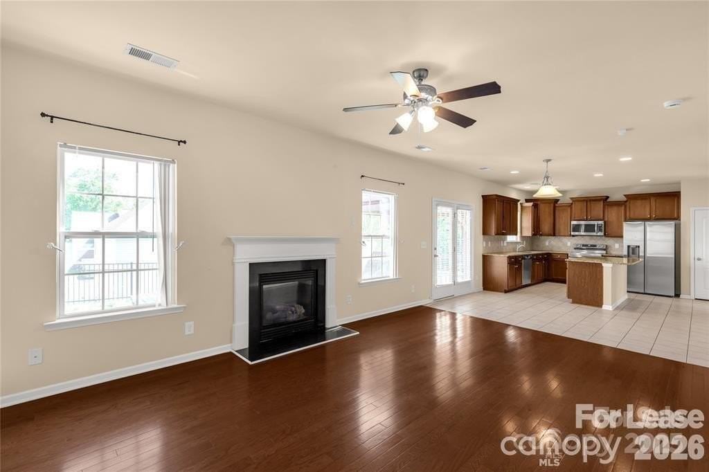 11502 Wilson Mill Ln - Photo 5 of 12