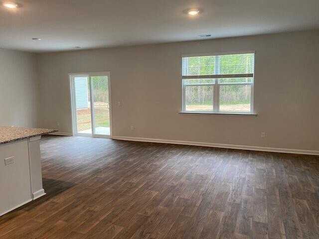 121 Blossom Wood Ln - Photo 2 of 19