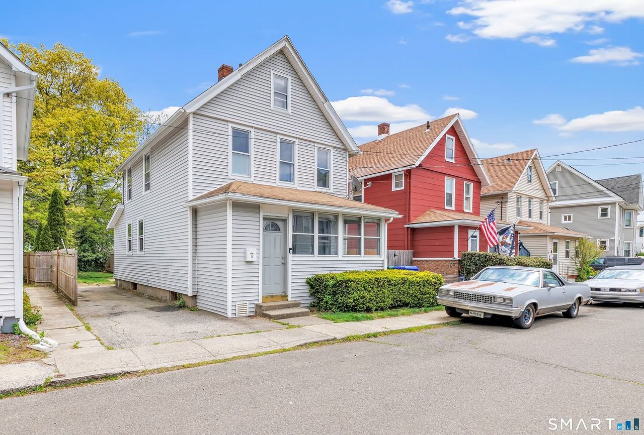 6 Alfred Ct - Photo 2 of 32