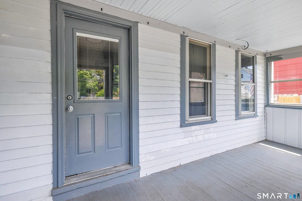 6 Alfred Ct - Photo 5 of 32