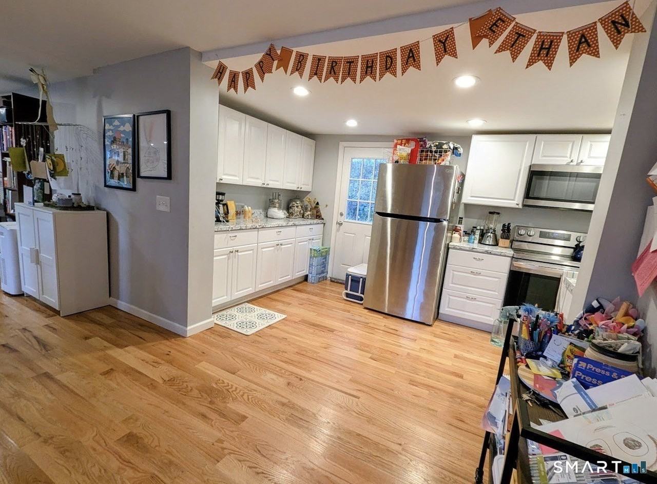 690 Northfield Rd - Photo 2 of 22