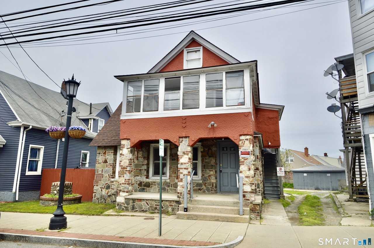 2310 Barnum Ave #1stFL