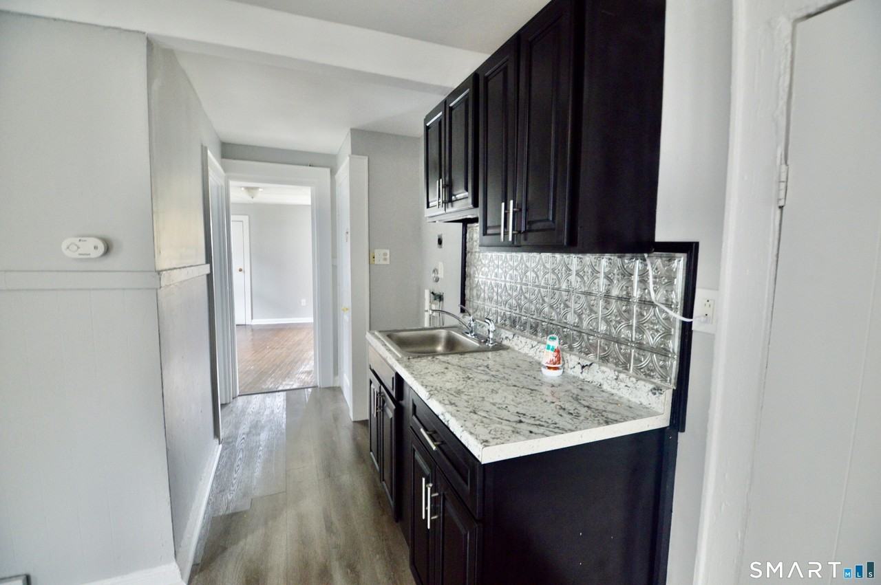 2310 Barnum Ave #1stFL - Photo 7 of 15