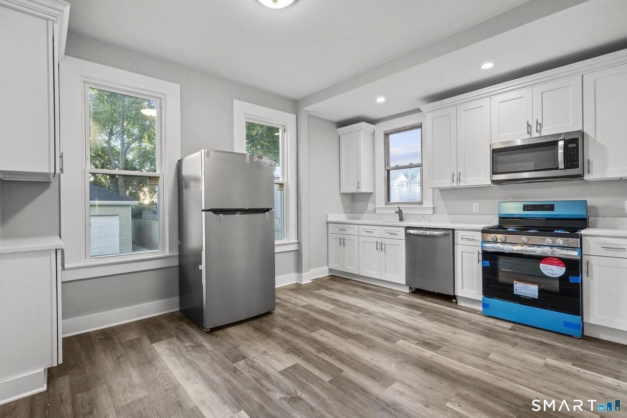 548 Ferry St #1 - Photo 2 of 20