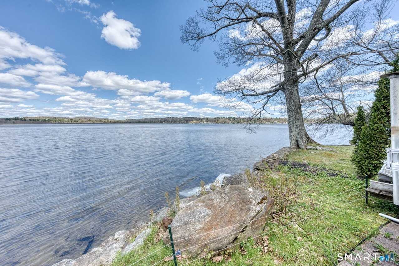 56 Tyler Lake Hts - Photo 3 of 24