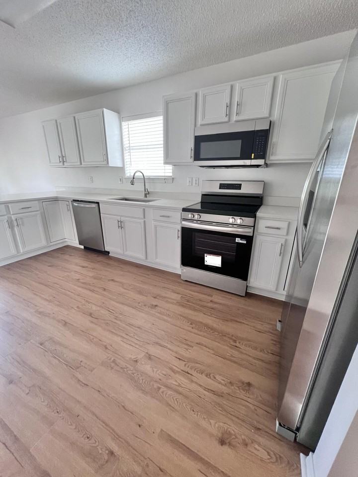 271 Twin Lakes Ln - Photo 7 of 31