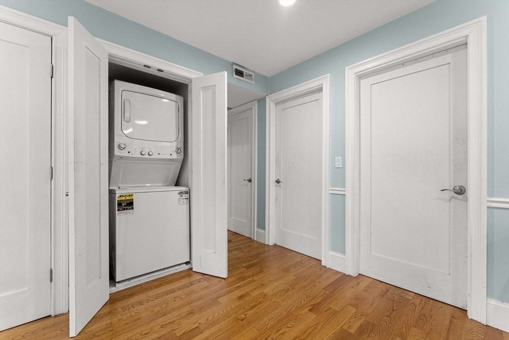 152 Savin Hill Ave - Photo 5 of 15