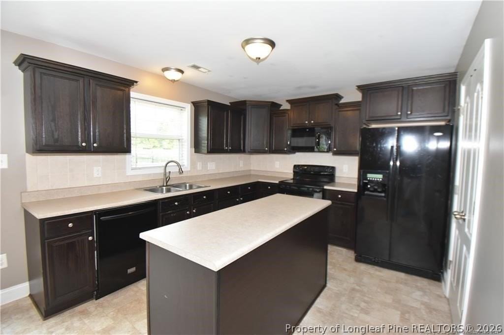 131 S Prince Henry Way - Photo 5 of 26