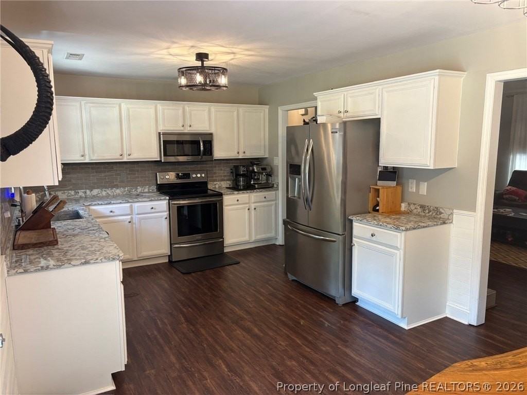 3083 Carolina Way - Photo 6 of 23