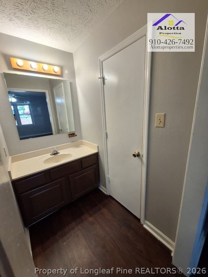 110 Bruce Ln - Photo 6 of 11
