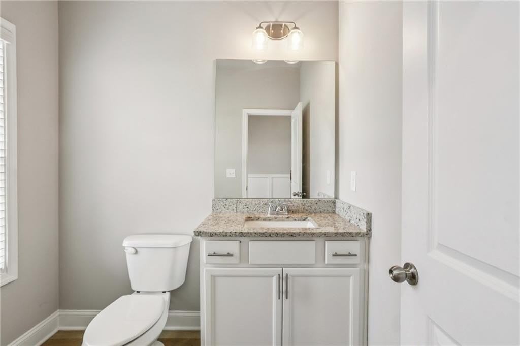 2099 Easterwood Ter - Photo 4 of 30