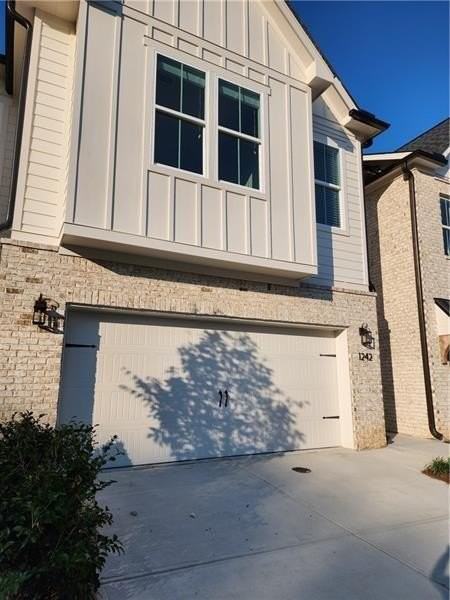 1242 Winterhaven Dr - Photo 2 of 30
