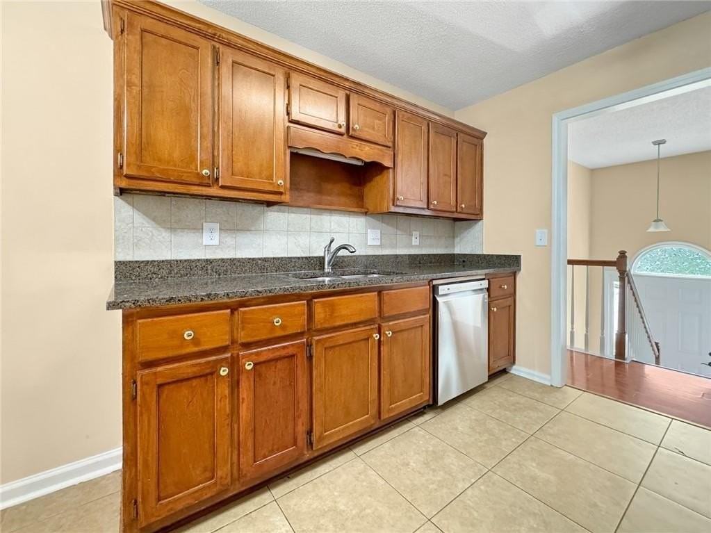 180 Foster Trace Dr - Photo 4 of 19