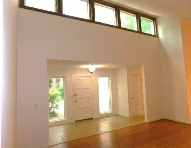 1710 Pine Rd - Photo 4 of 23