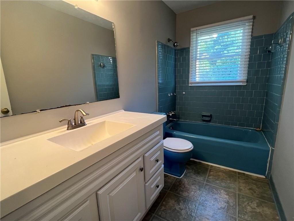 1650 Beechwood Blvd Nw #A - Photo 6 of 8