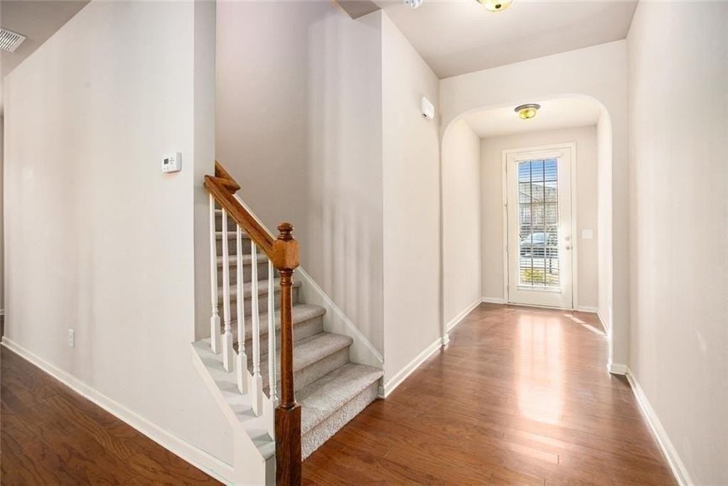 2426 Bellyard Dr - Photo 5 of 25