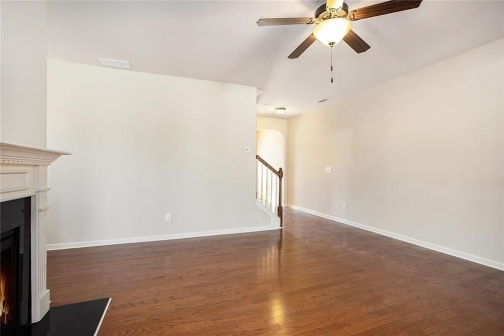 2426 Bellyard Dr - Photo 6 of 25