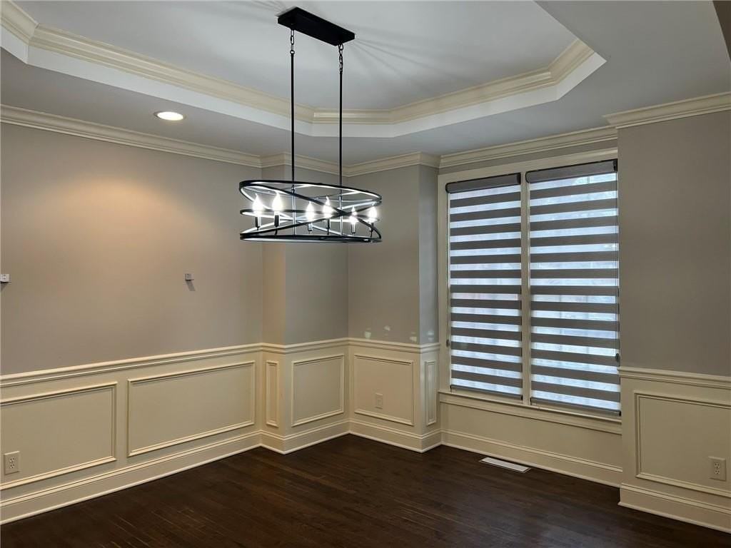 2476 Sewell Mill Rd - Photo 6 of 43