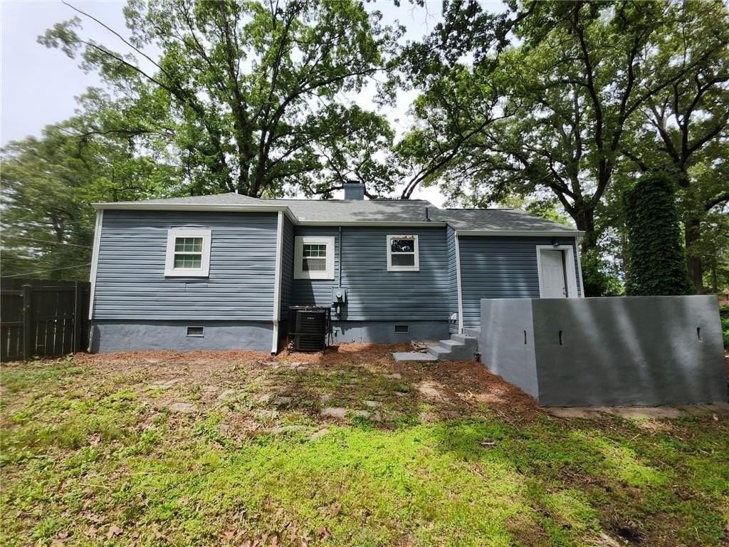 1934 Markone St Nw - Photo 3 of 4