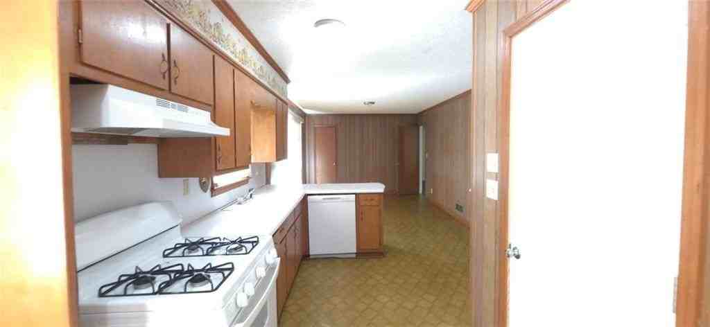 1382 Mary Dale Dr Sw - Photo 6 of 17
