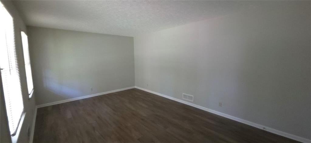 1382 Mary Dale Dr Sw - Photo 7 of 17