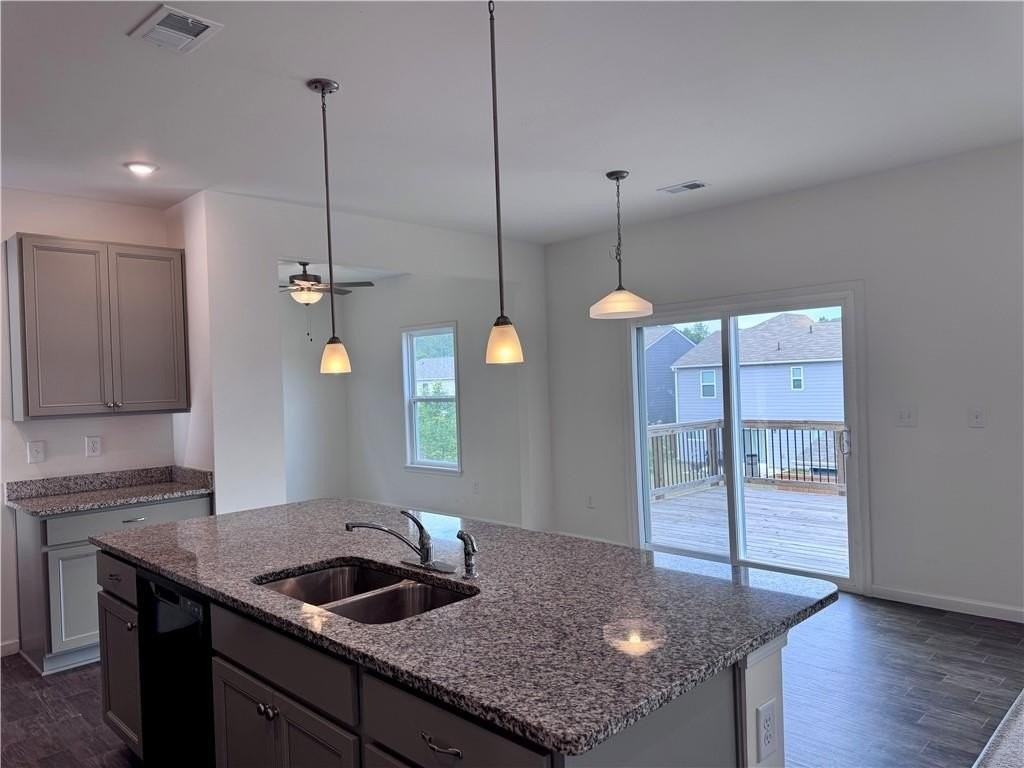 241 Port Way - Photo 5 of 48
