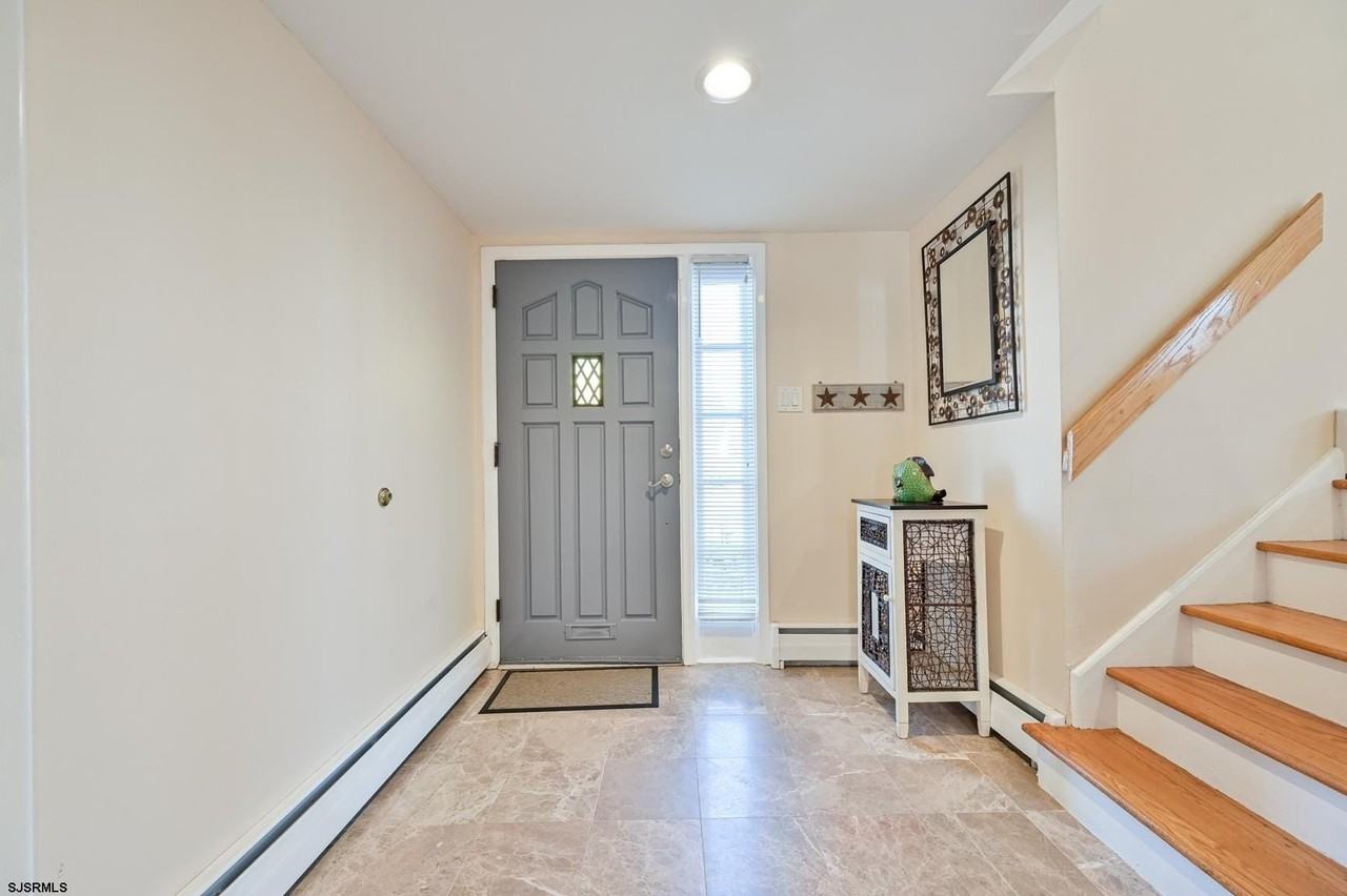 100 N Argyle Ave - Photo 4 of 36
