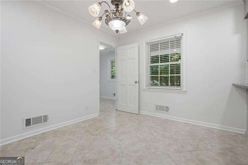 128 Mcneal Rd - Photo 5 of 32