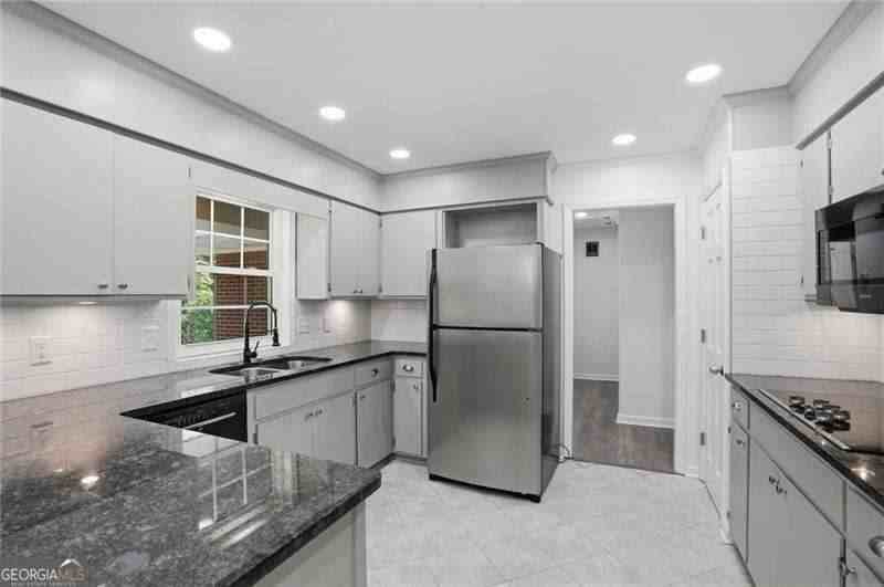 128 Mcneal Rd - Photo 7 of 32