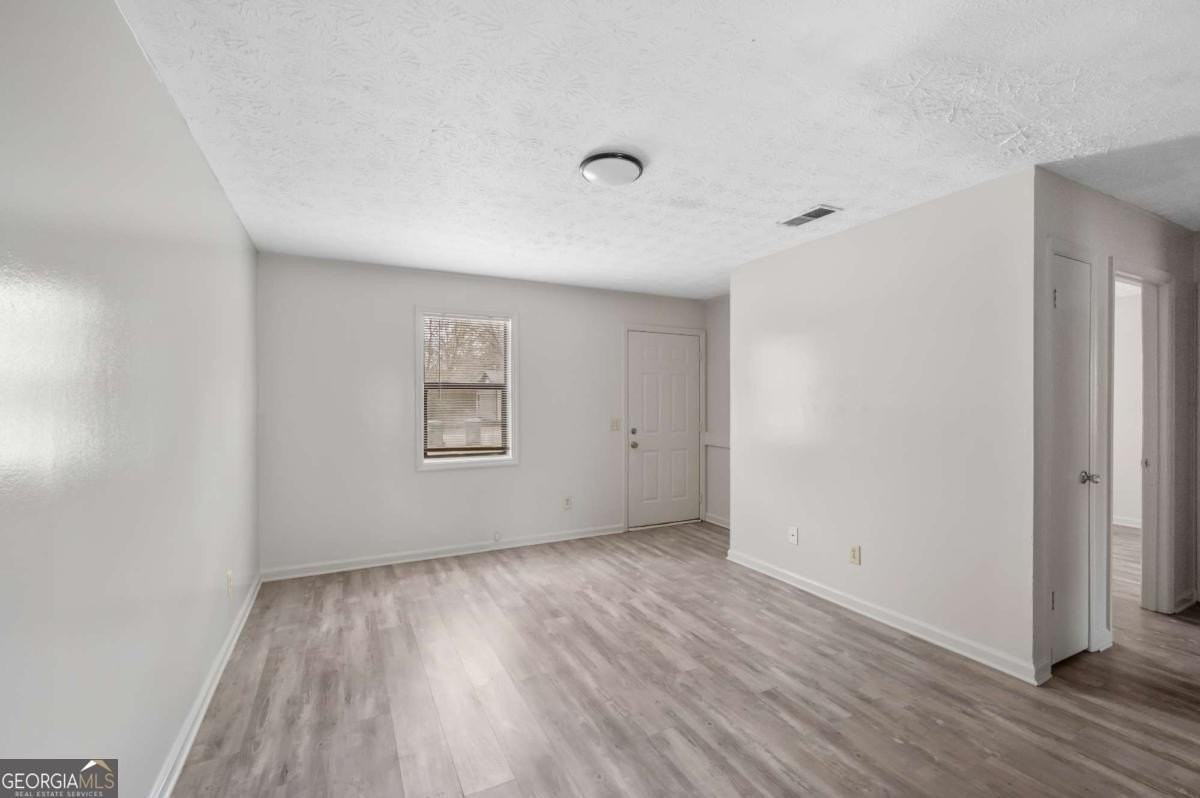 1007 New Lacy St #8 - Photo 4 of 26
