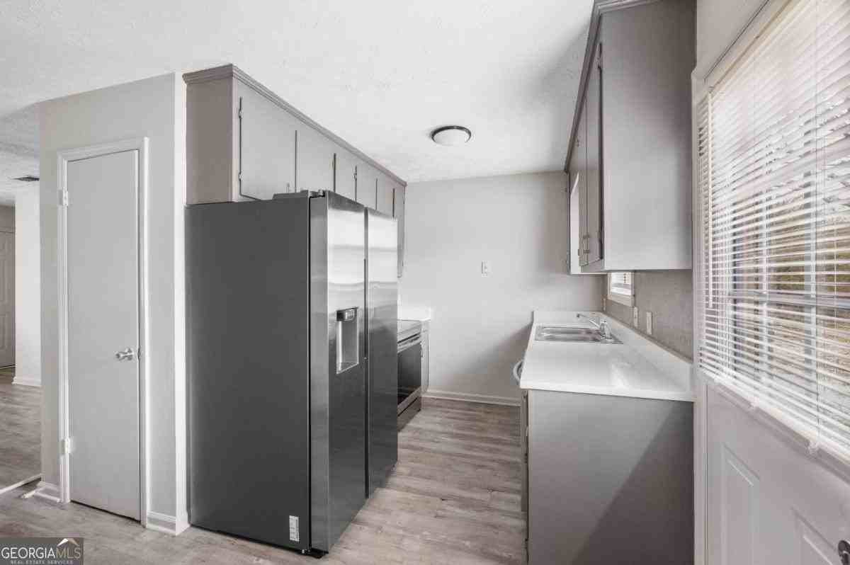 1007 New Lacy St #8 - Photo 6 of 26
