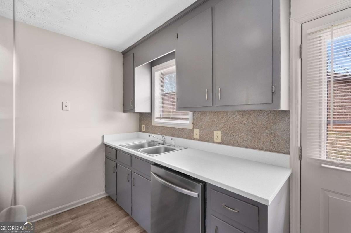 1007 New Lacy St #8 - Photo 7 of 26