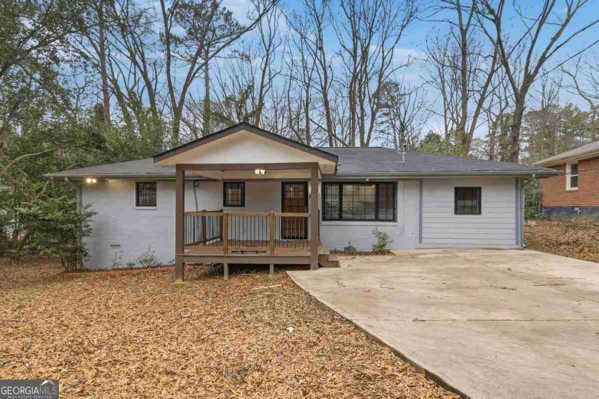 2953 Meadowview Dr Se - Photo 2 of 30