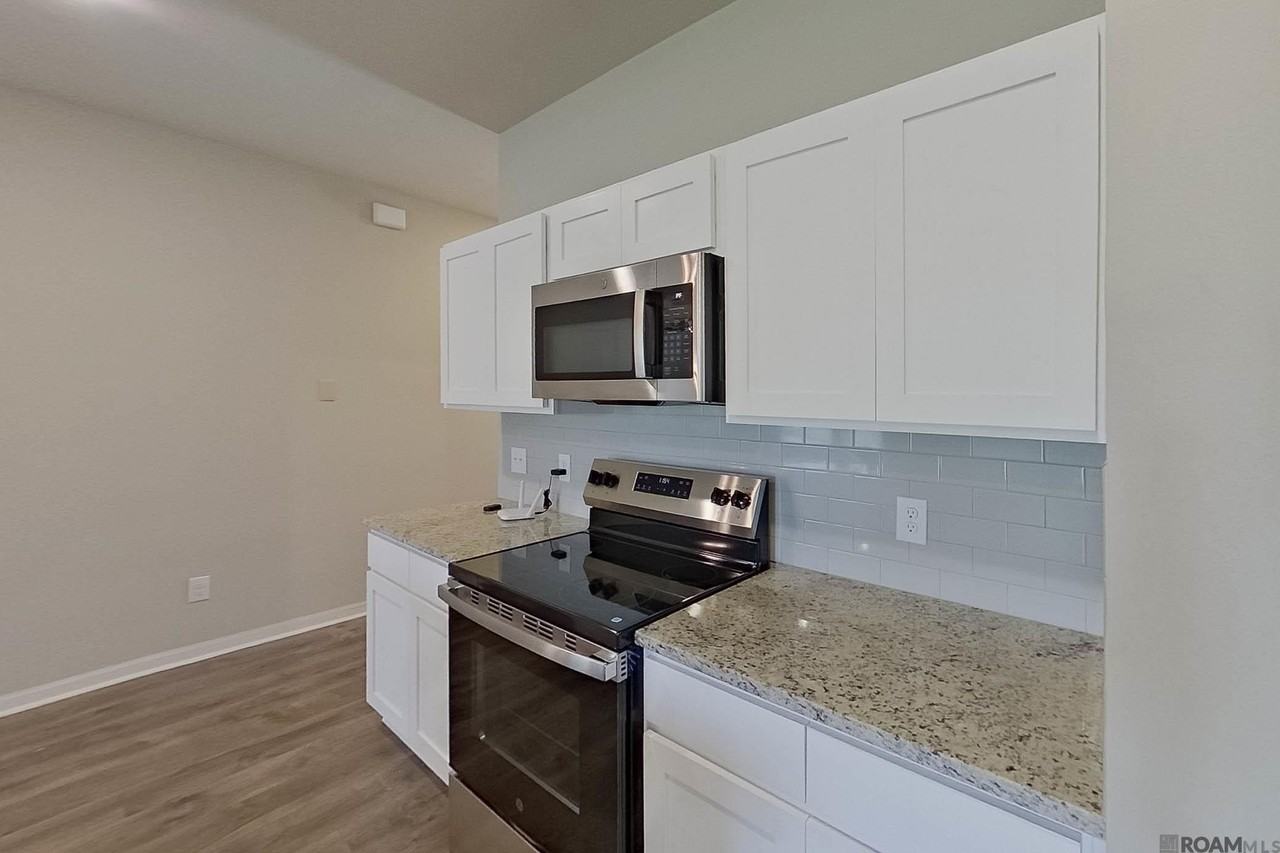 108 Santiago Ct - Photo 6 of 23