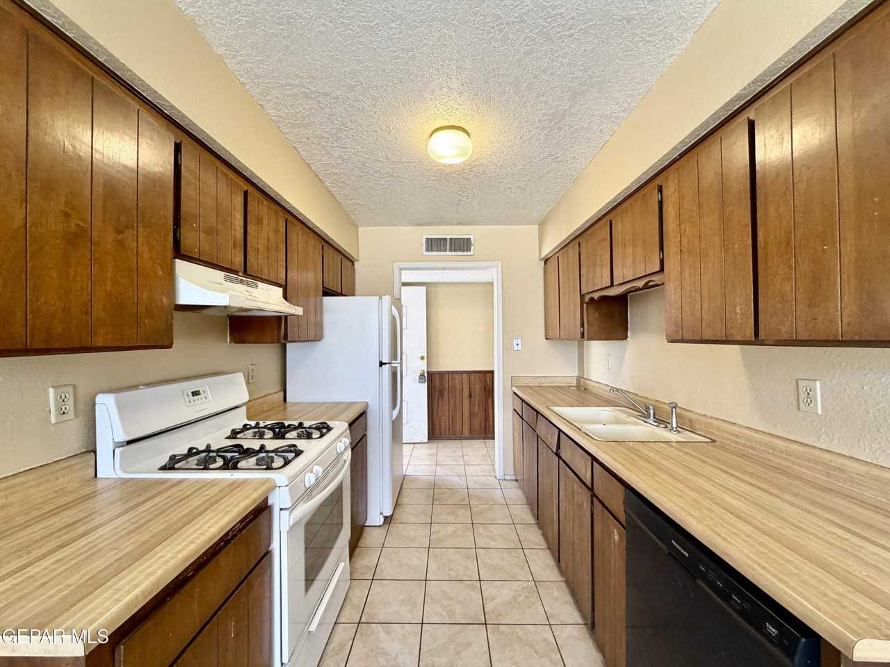 317 Bright Water Ln - Photo 5 of 22