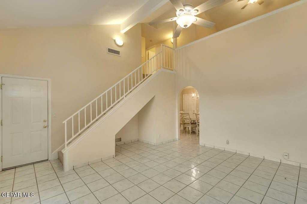 10955 Yogi Berra Dr - Photo 5 of 42