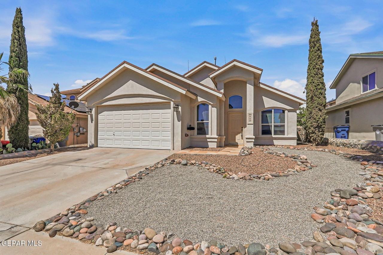 1445 Paseo De Flor St - Photo 3 of 42