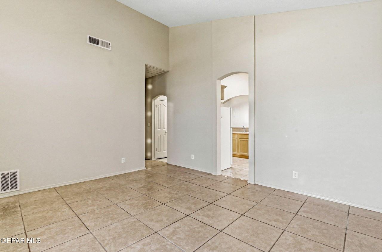 1445 Paseo De Flor St - Photo 6 of 42