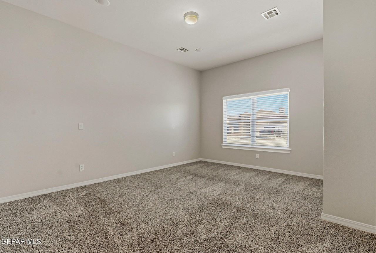 957 Gulf Streams - Photo 7 of 50