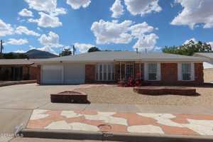 featured image of 10345 Biscaine St